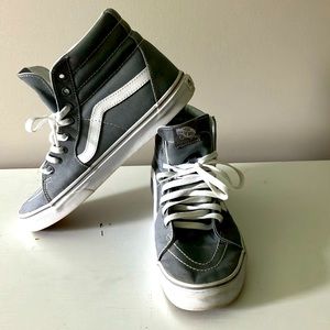 VANS Skateboard Shoes, Size: Men 10.5, Women 12, EUR 44